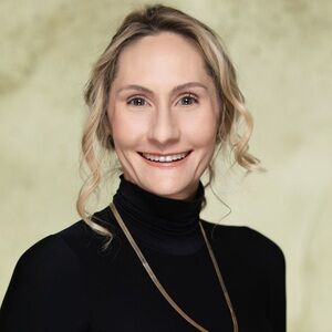 Meet your Posher, Alexxis